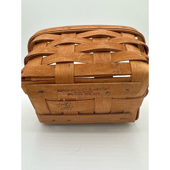 Longaberger 1991 Small Wall Basket – Handwoven Dresden Ohio Signed - Picture 8 of 9